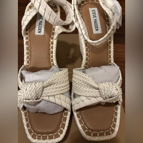 STEVE MADDEN Jylan Wedge Sandal in White *New In Box - Picture 7 of 10